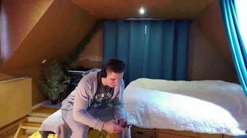 Snapshot of touch_of_eros chatting on February 23, 1:53 pm Paul online show from February 23, 1:53 pm