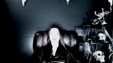 Snapshot of toxicdomme chatting on August 5, 5:27 pm toxicdomme online show from August 5, 5:27 pm