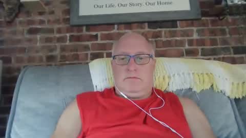 Snapshot of toyota1969 chatting on September 22, 9:50 pm toyota1969 online show from September 22, 9:50 pm