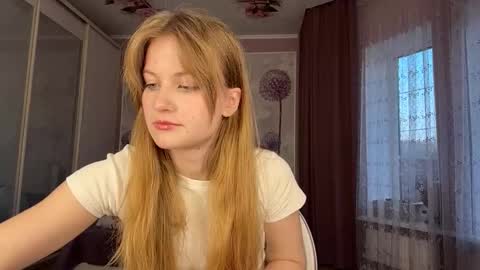 Anna online show from March 25, 3:51 pm