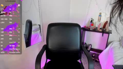 tracy online show from February 16, 11:23 pm