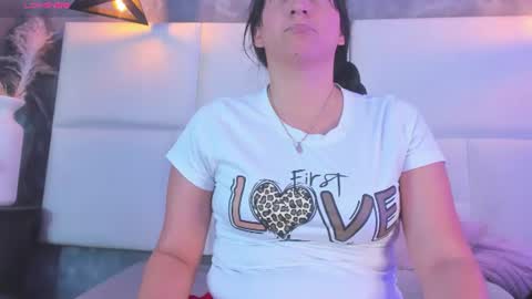 Tracy Wright online show from July 24, 12:36 pm