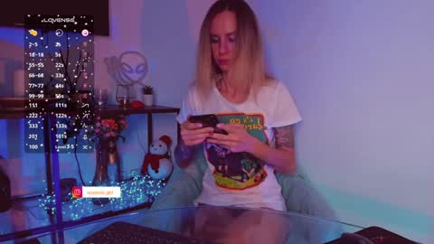 Snapshot of trafka_murafka chatting on December 6, 5:55 pm Hey my name is Kiri Kiri online show from December 6, 5:55 pm