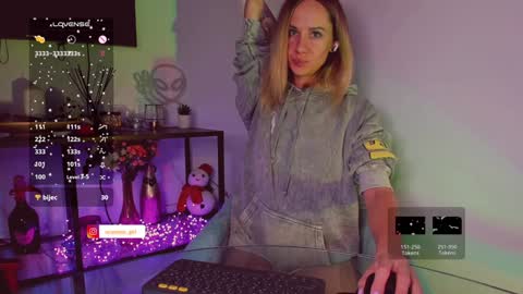 Snapshot of trafka_murafka chatting on December 13, 9:52 pm Hey my name is Kiri Kiri online show from December 13, 9:52 pm