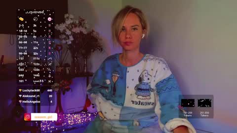 Snapshot of trafka_murafka chatting on February 2, 4:37 am Hey my name is Kiri Kiri online show from February 2, 4:37 am