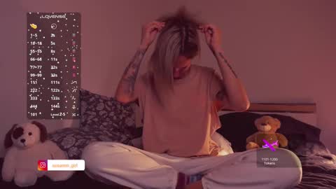 Snapshot of trafka_murafka chatting on March 8, 8:55 am Hey my name is Kiri Kiri online show from March 8, 8:55 am