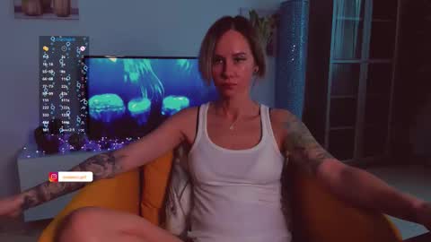 Snapshot of trafka_murafka chatting on September 20, 6:20 pm Hey my name is Kiri Kiri online show from September 20, 6:20 pm