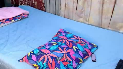 Gigi online show from March 10, 2:55 pm