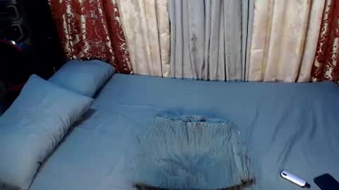 Gigi online show from May 1, 3:38 pm