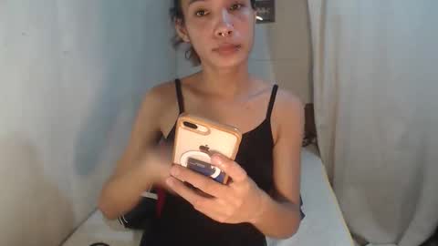 Amor  THUMBS-UP ME online show from March 18, 4:59 am