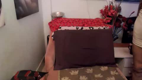 Snapshot of transagera chatting on November 20, 1:17 am TransAgera online show from November 20, 1:17 am