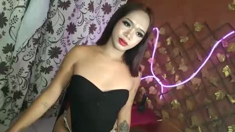 Snapshot of transandrea18 chatting on April 17, 7:44 am transandrea18 online show from April 17, 7:44 am