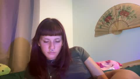 Snapshot of transinmourning chatting on September 22, 5:31 am DD online show from September 22, 5:31 am