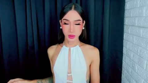 Chloe online show from July 1, 3:56 pm