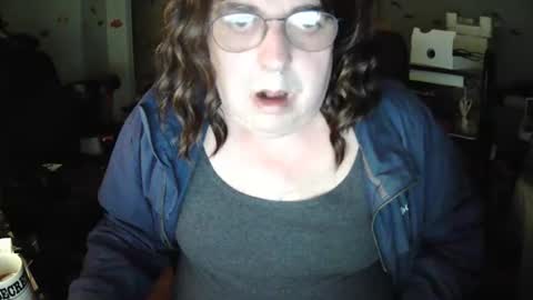 Snapshot of transmtfhello chatting on January 12, 10:59 pm Peter online show from January 12, 10:59 pm