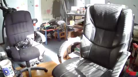 Snapshot of transmtfhello chatting on April 10, 8:46 pm Peter online show from April 10, 8:46 pm