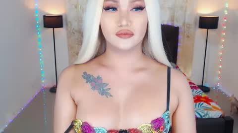 KYLIE BELLA  TS online show from June 13, 8:45 am