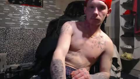 trapb606 online show from March 1, 12:45 am