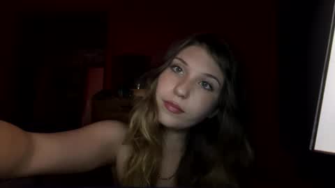 Snapshot of trapbaby22 chatting on March 7, 4:13 am Trapbaby online show from March 7, 4:13 am