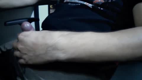 Snapshot of traveler_92 chatting on January 31, 3:20 am traveler_92 online show from January 31, 3:20 am