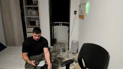 travis bakerr online show from February 27, 12:21 am