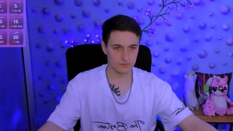Travis online show from May 9, 6:57 pm