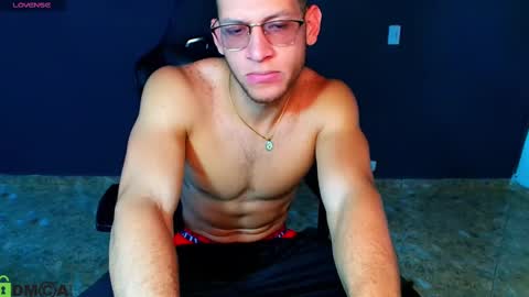 TRAVIS. online show from February 25, 7:36 pm