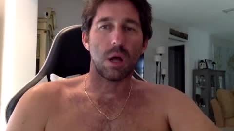 TravisKenn online show from September 11, 6:52 pm