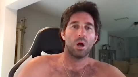 TravisKenn online show from October 24, 6:37 pm