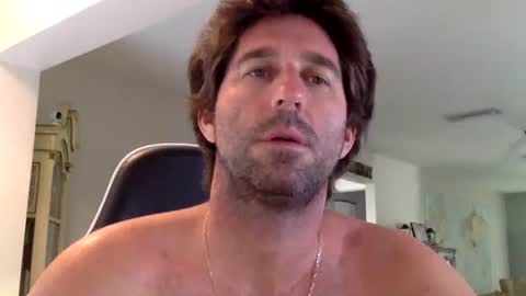 TravisKenn online show from November 5, 7:47 pm