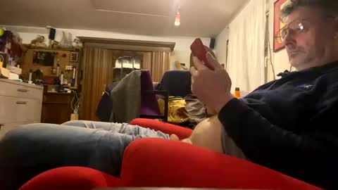 trebgeis1 online show from February 17, 5:43 pm