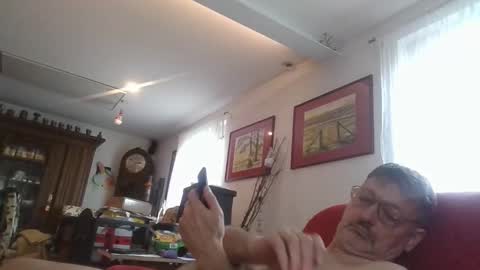 trebgeis1 online show from October 31, 1:01 pm