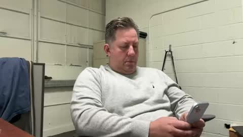 Snapshot of treborinthesky chatting on September 10, 9:48 pm treborinthesky online show from September 10, 9:48 pm