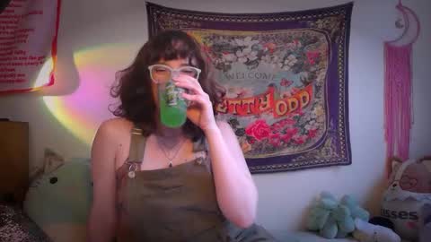 treecups online show from September 9, 9:03 pm