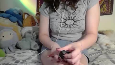 treecups online show from November 21, 10:19 pm