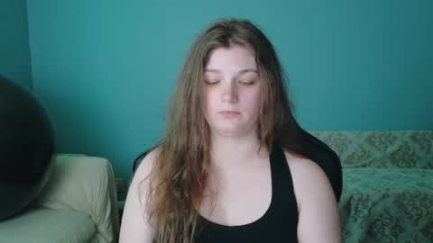 TreeJeanne online show from June 17, 8:43 pm