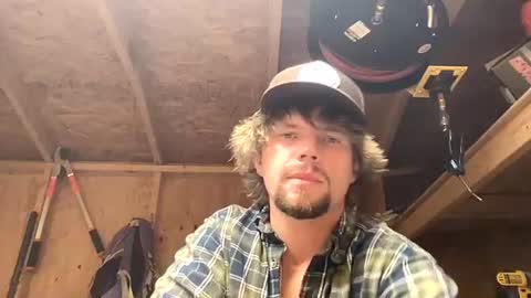 treeman817 online show from August 1, 3:17 am