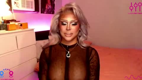 Snapshot of tremendouscockdestroyer chatting on June 26, 2:43 pm Jade online show from June 26, 2:43 pm