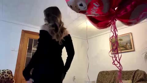 Tina online show from February 14, 8:27 pm