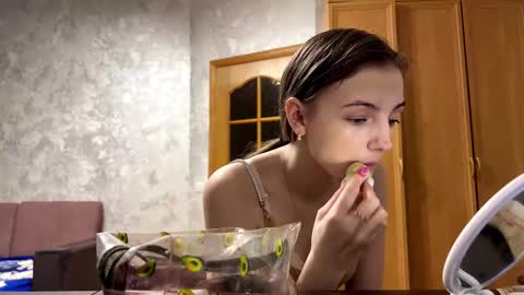 Tina online show from March 17, 4:10 pm