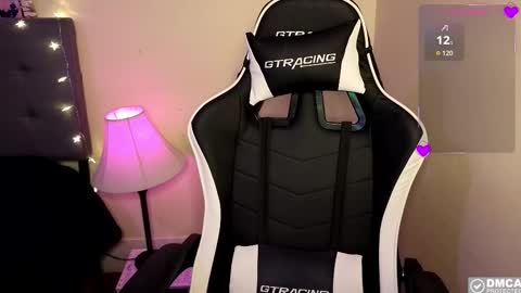 Snapshot of tressabelle chatting on December 1, 2:33 pm tressabelle online show from December 1, 2:33 pm