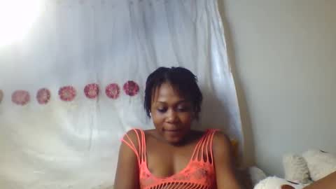 Snapshot of tresyamber chatting on May 13, 9:55 pm tresyamber online show from May 13, 9:55 pm