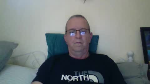 Fe-fi-fo-fum online show from May 13, 9:50 am