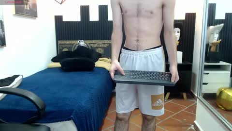 Snapshot of trevor_mob chatting on June 5, 2:56 pm trevor_mob online show from June 5, 2:56 pm