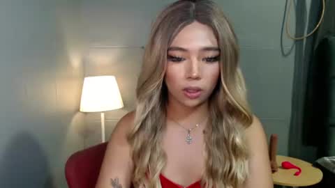 Snapshot of trexie_fucks15 chatting on October 7, 1:58 am trexie_fucks15 online show from October 7, 1:58 am