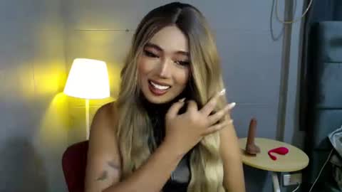 Snapshot of trexie_fucks15 chatting on November 11, 3:34 pm trexie_fucks15 online show from November 11, 3:34 pm