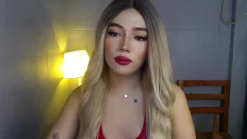 Snapshot of trexie_fucks15 chatting on December 16, 9:36 am trexie_fucks15 online show from December 16, 9:36 am