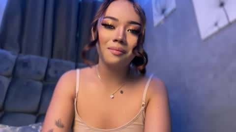 trexie_fucks15 online show from May 28, 9:39 am
