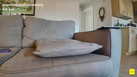 Snapshot of treyanthony chatting on February 26, 3:41 pm decentanthony online show from February 26, 3:41 pm