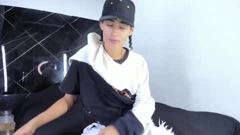 Trey online show from January 18, 4:16 am